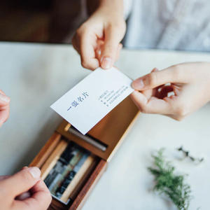 一間印刷行_一張名片隨身活版印刷機（松木經典款黑色）