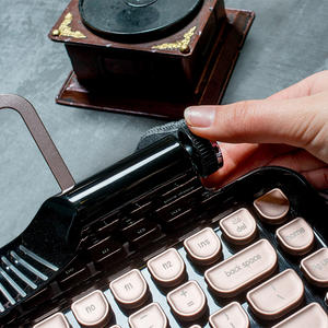 Rymek_復古機械鍵盤