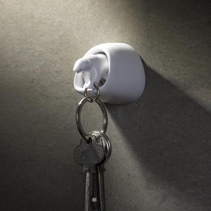 QUALY_北極熊哨匙圈 Polar Bear Key Ring