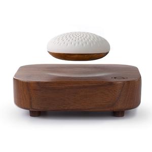 Green Idea_懸浮擴香座（胡桃木款）