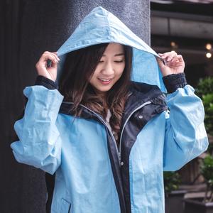 賀拉碩_兩件式機能環保棉質雨衣（天空藍）